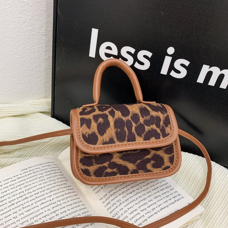 Stylish Fashion Leopard Print Girls’ Shoulder Bag-2