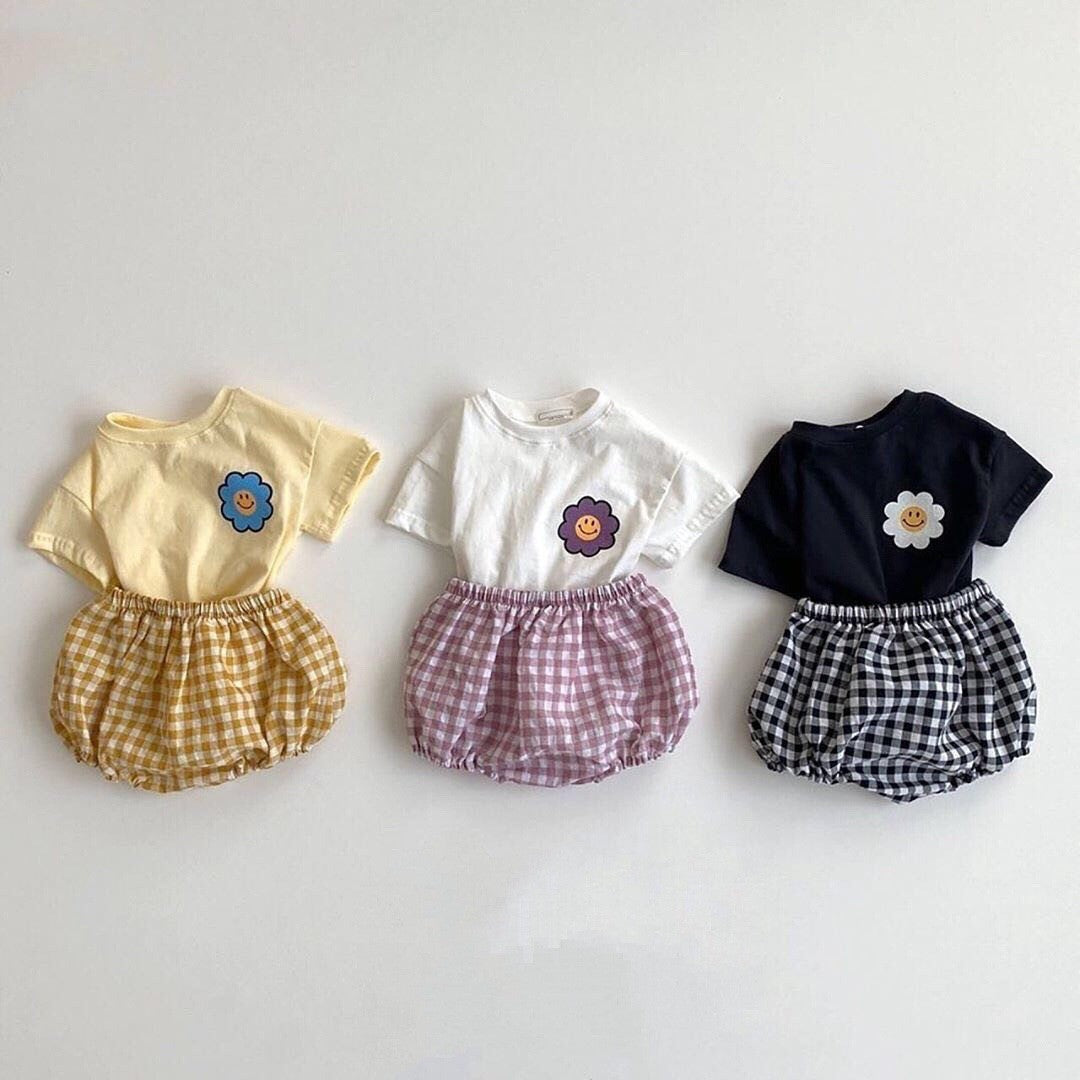 Summer Baby Kids Cartoon Flowers Pattern T-shirt and Plaid Bloomers Clothing Set-0
