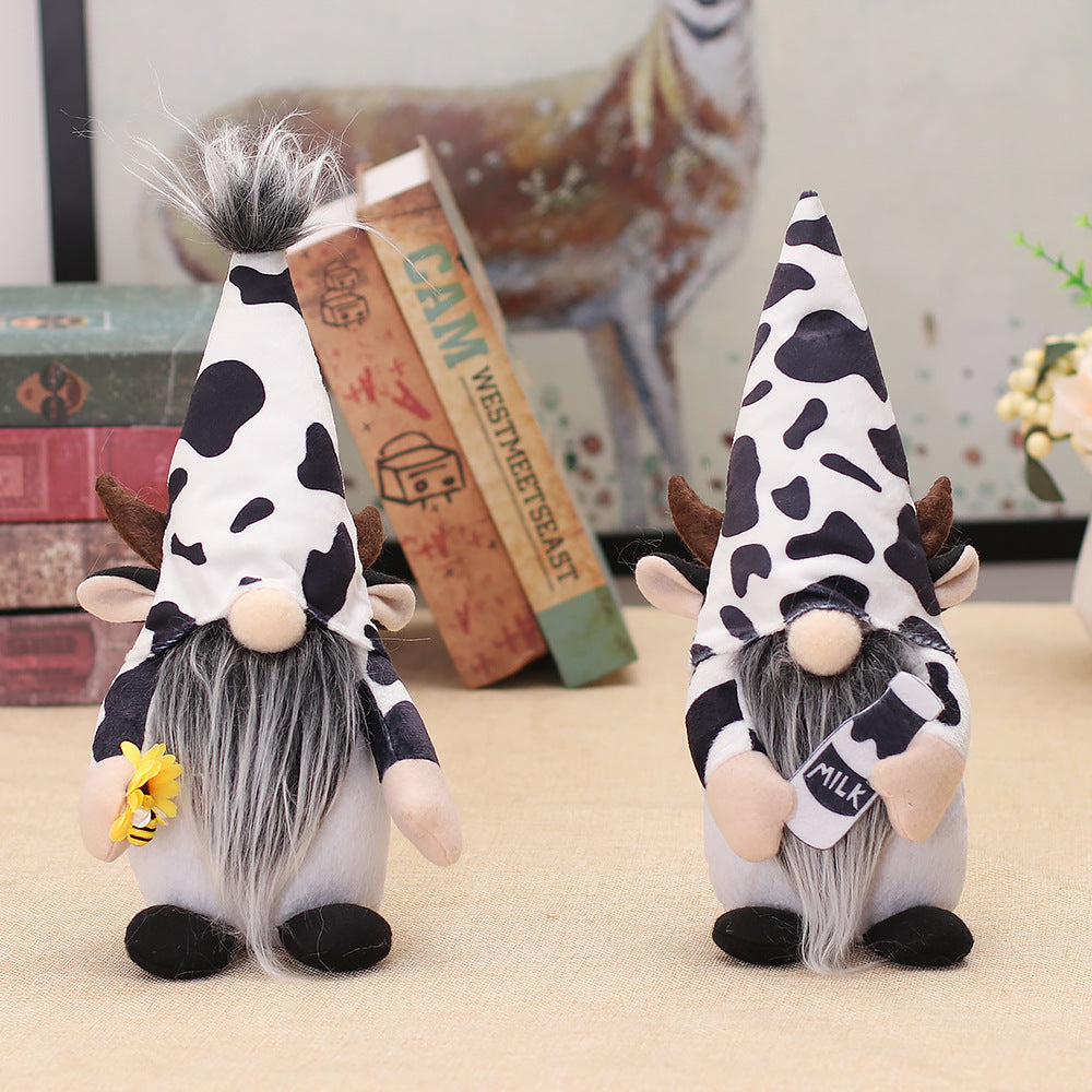 Cow-themed Decorative Dwarf Mannequins with Faceless Dolls for Store Window Display-0